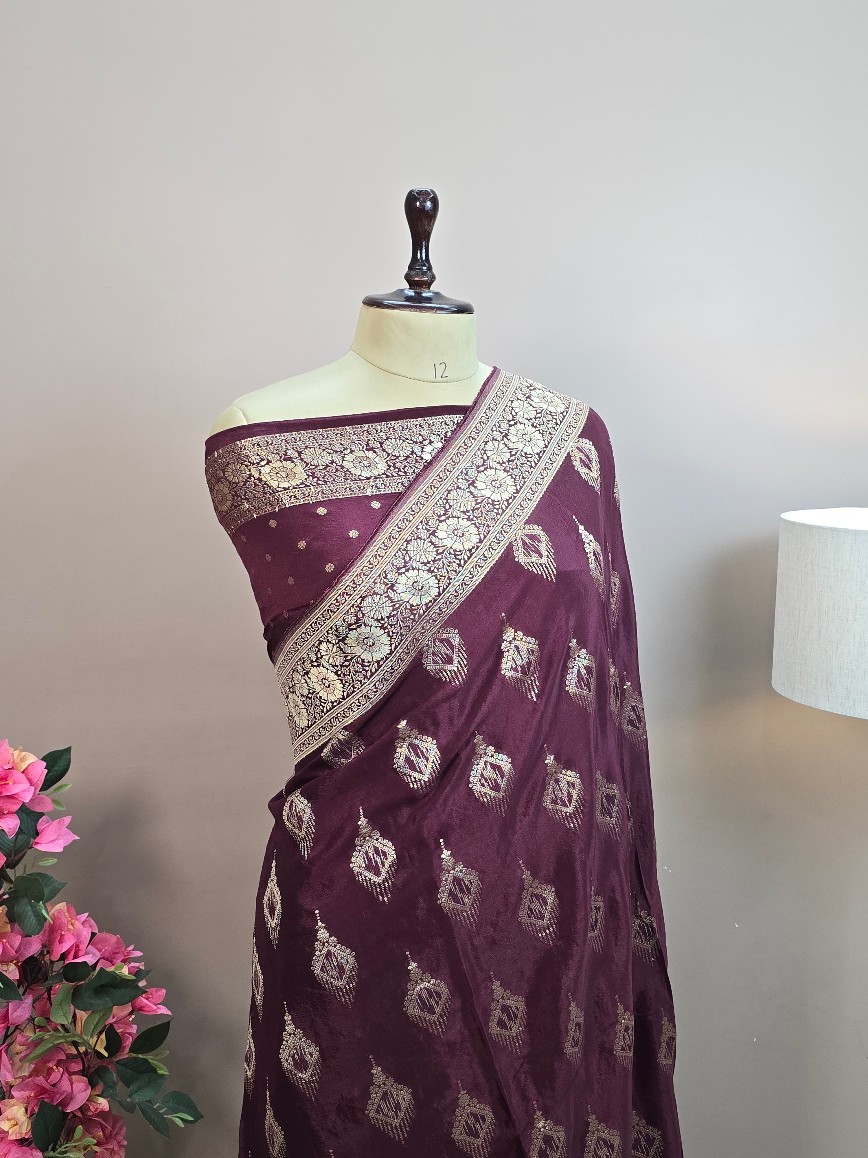 Crush Crepe Banarasi Saree – Deep Wine Body with Geometric Zari Boota