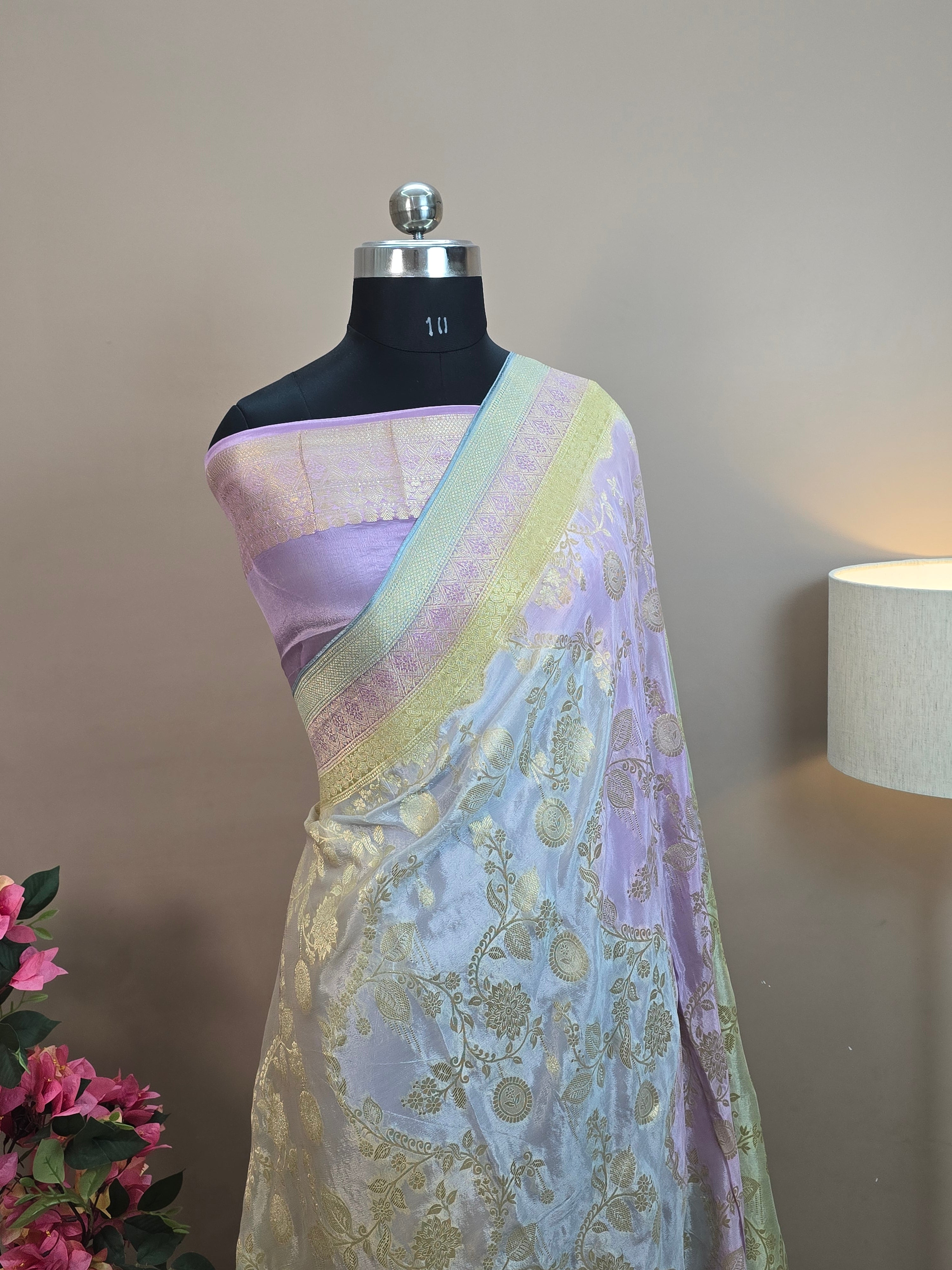 Crush Crepe Light MultiColor Rangkaat Jaal Banarasi Saree with Boota & Tricolour Border