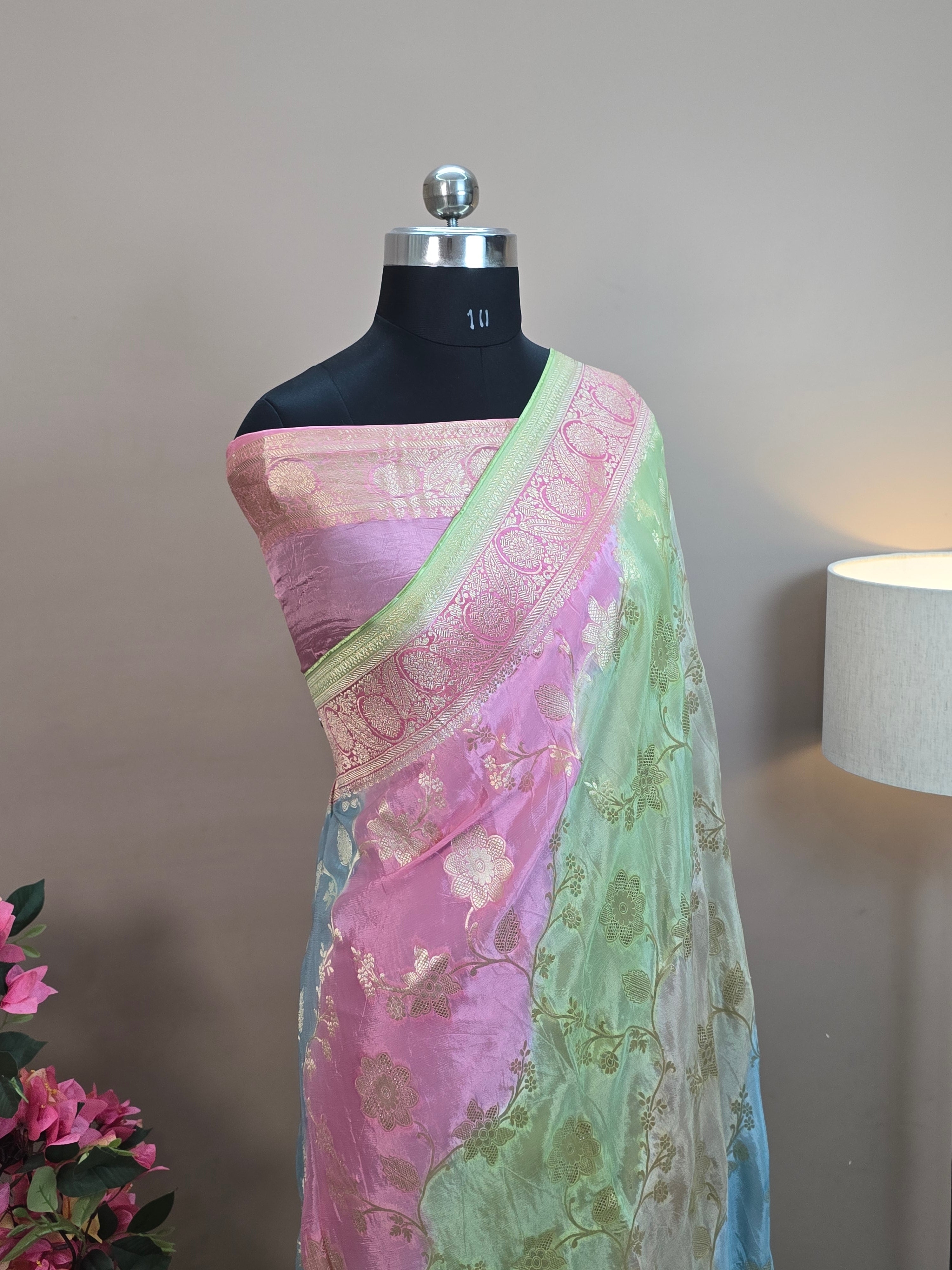 Crush Crepe Light MultiColor Rangkaat Jaal Banarasi Saree