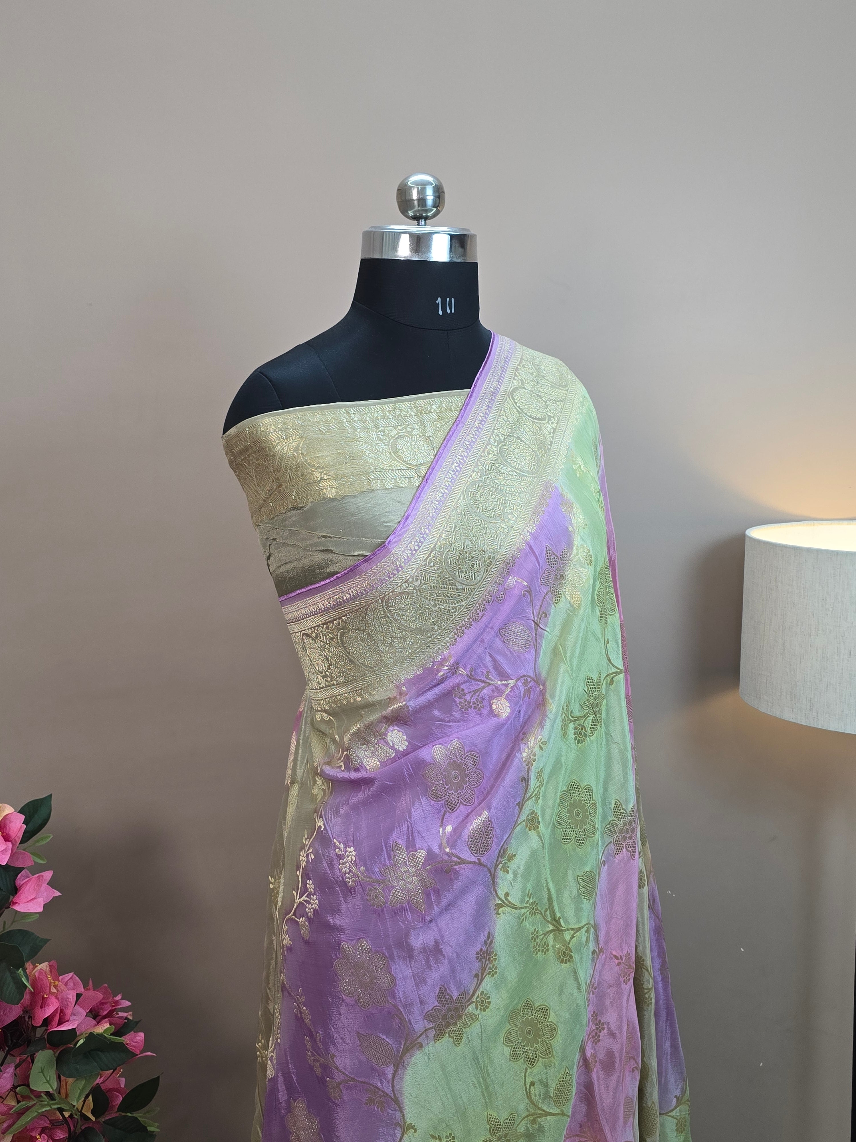 Crush Crepe Light MultiColor Rangkaat Jaal Banarasi Saree