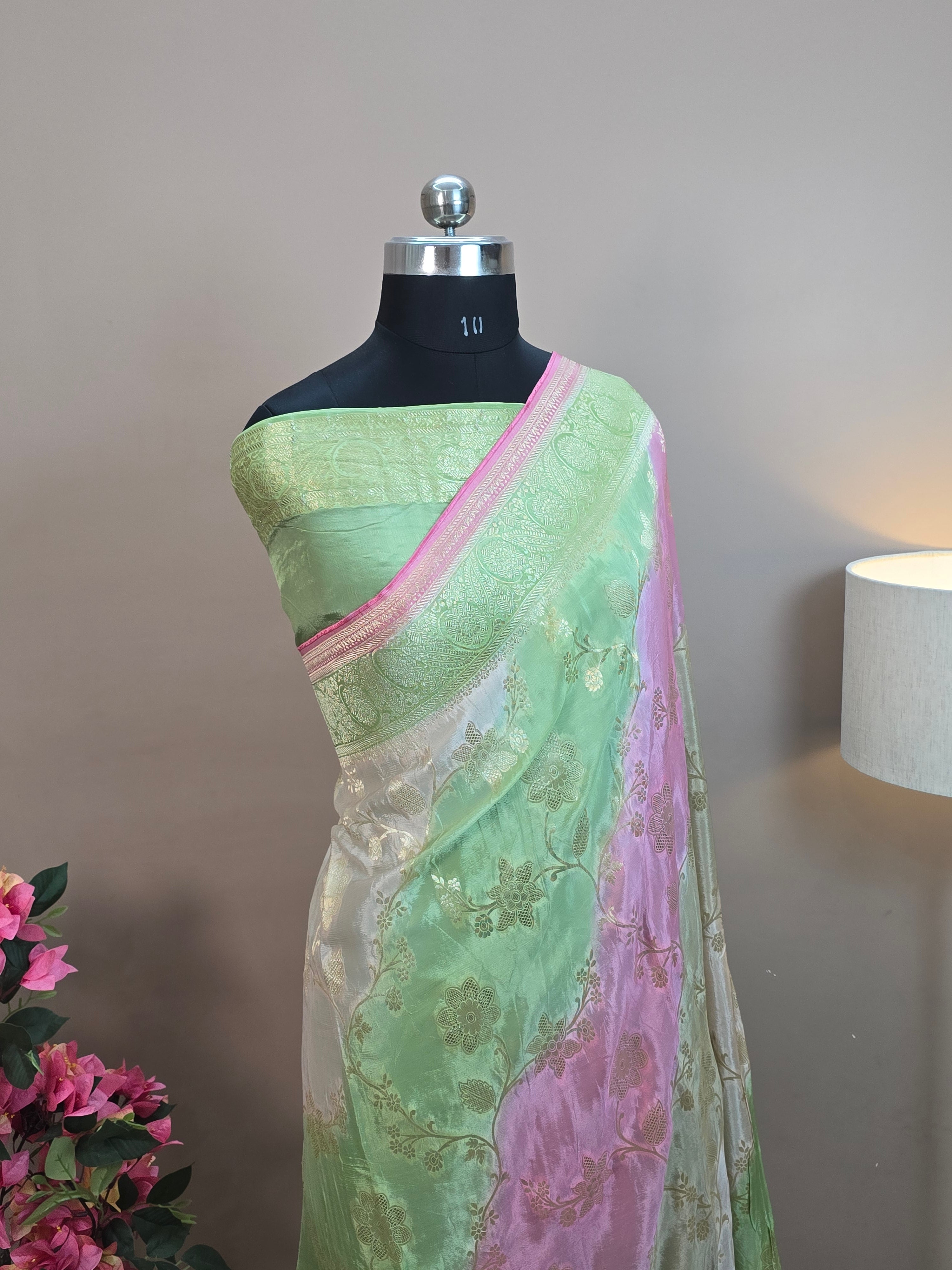 Crush Crepe Light MultiColor Rangkaat Jaal Banarasi Saree