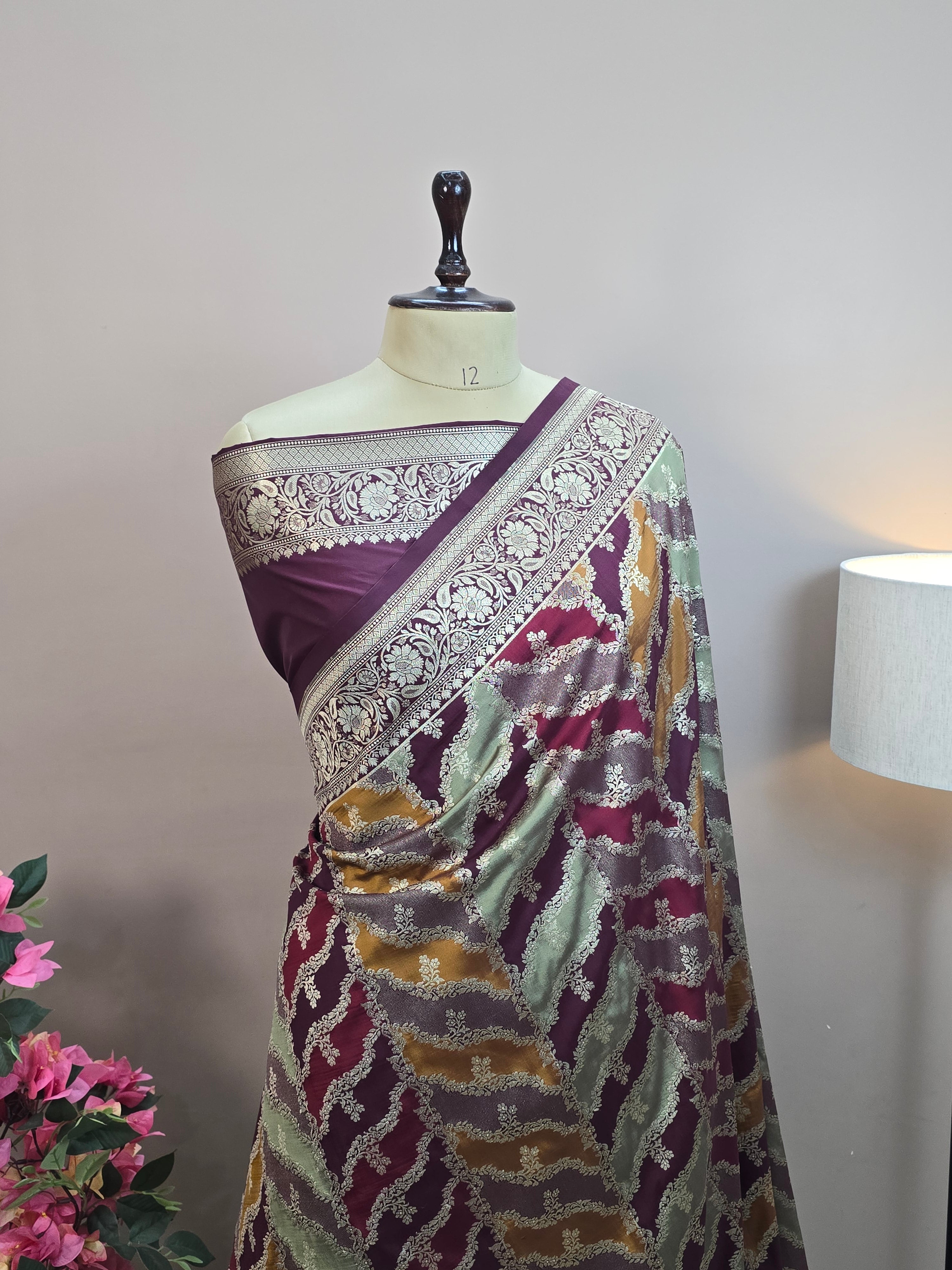 Pauri Katan Silk Rangkaat Jaal Banarasi Saree – Multicolor Weave with Zari Floral Border