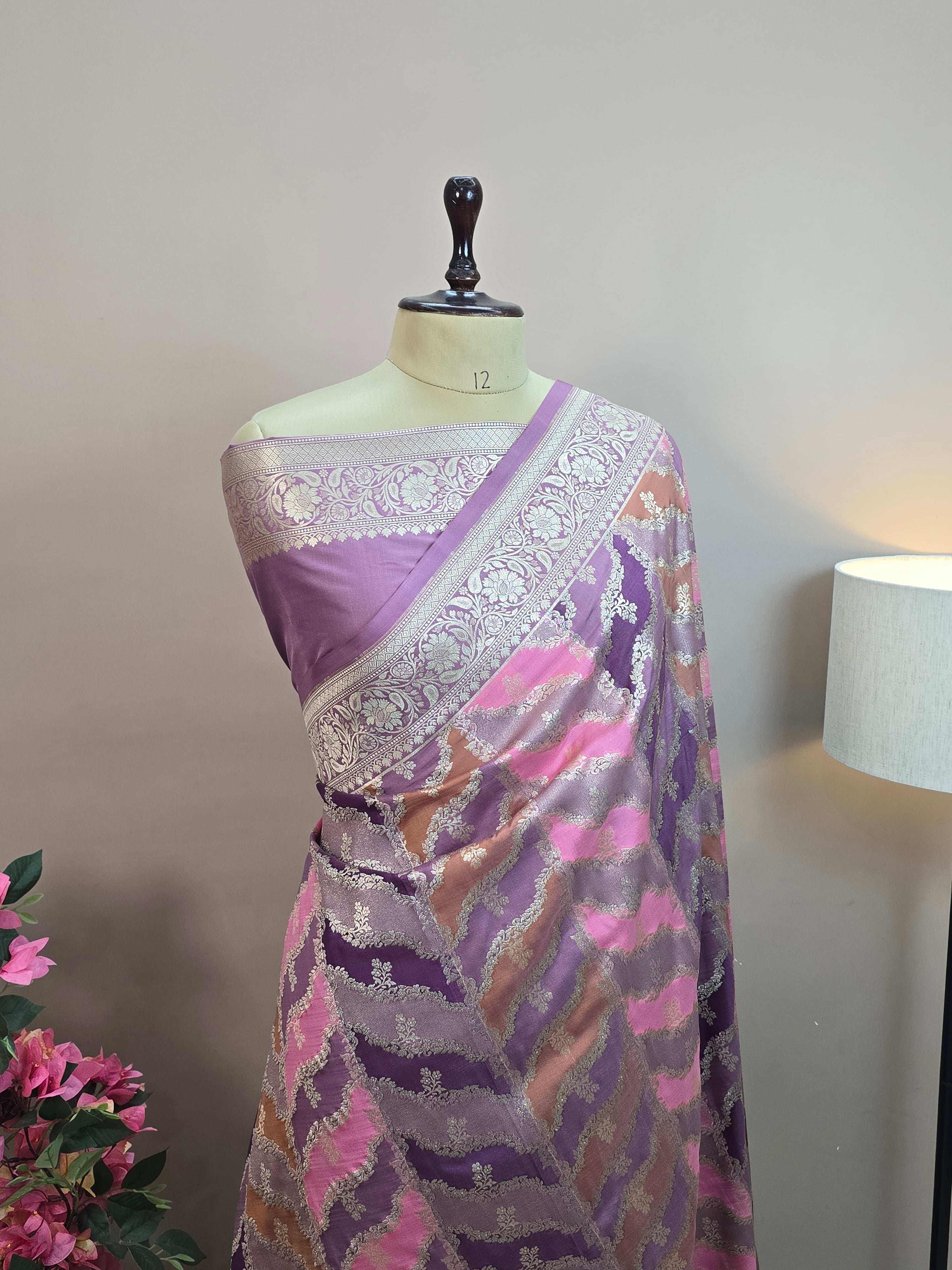 Pauri Katan Silk Rangkaat Jaal Banarasi Saree – Multicolor Weave with Zari Floral Border