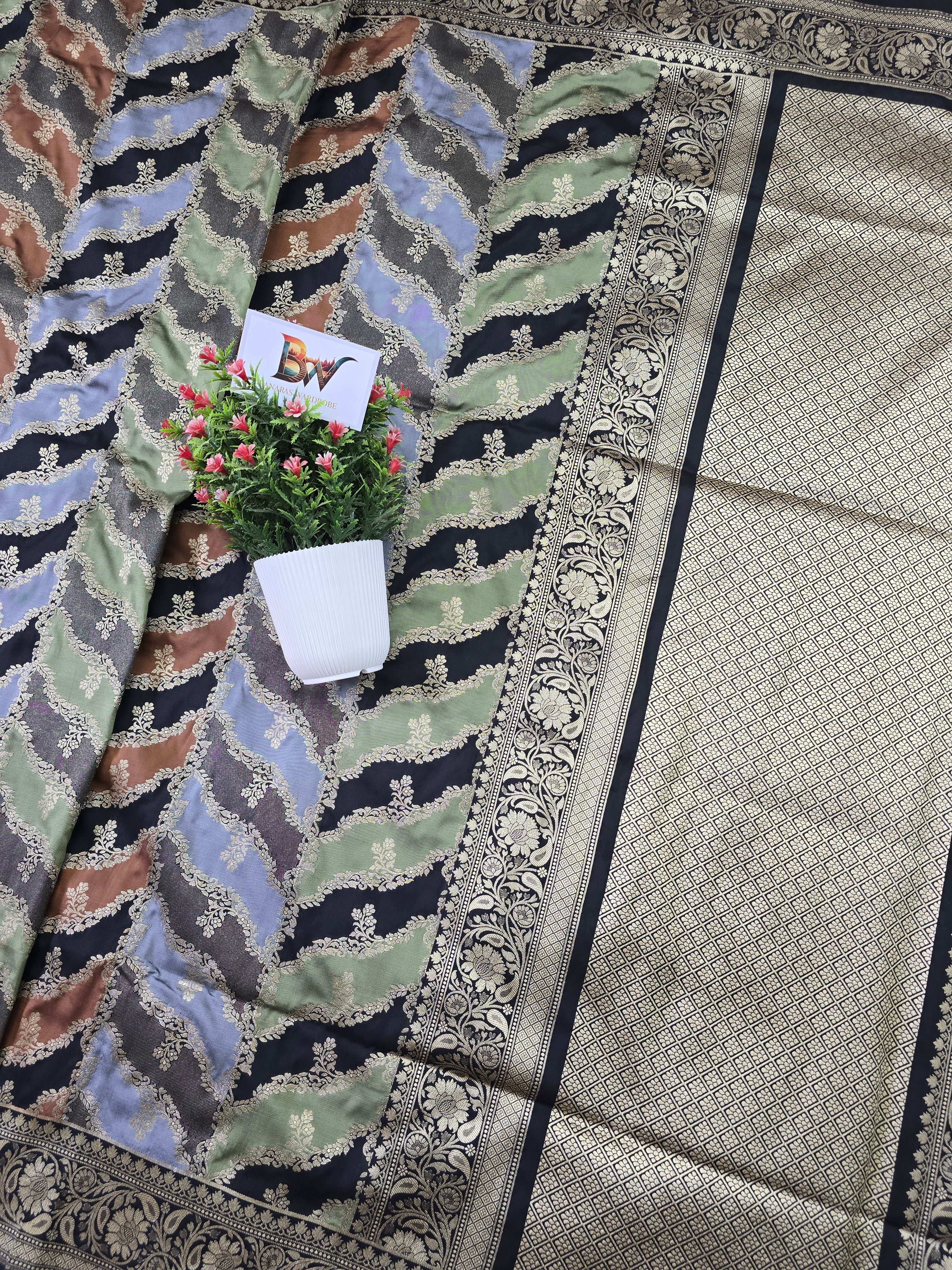 Pauri Katan Silk Rangkaat Jaal Banarasi Saree – Multicolor Weave with Zari Floral Border