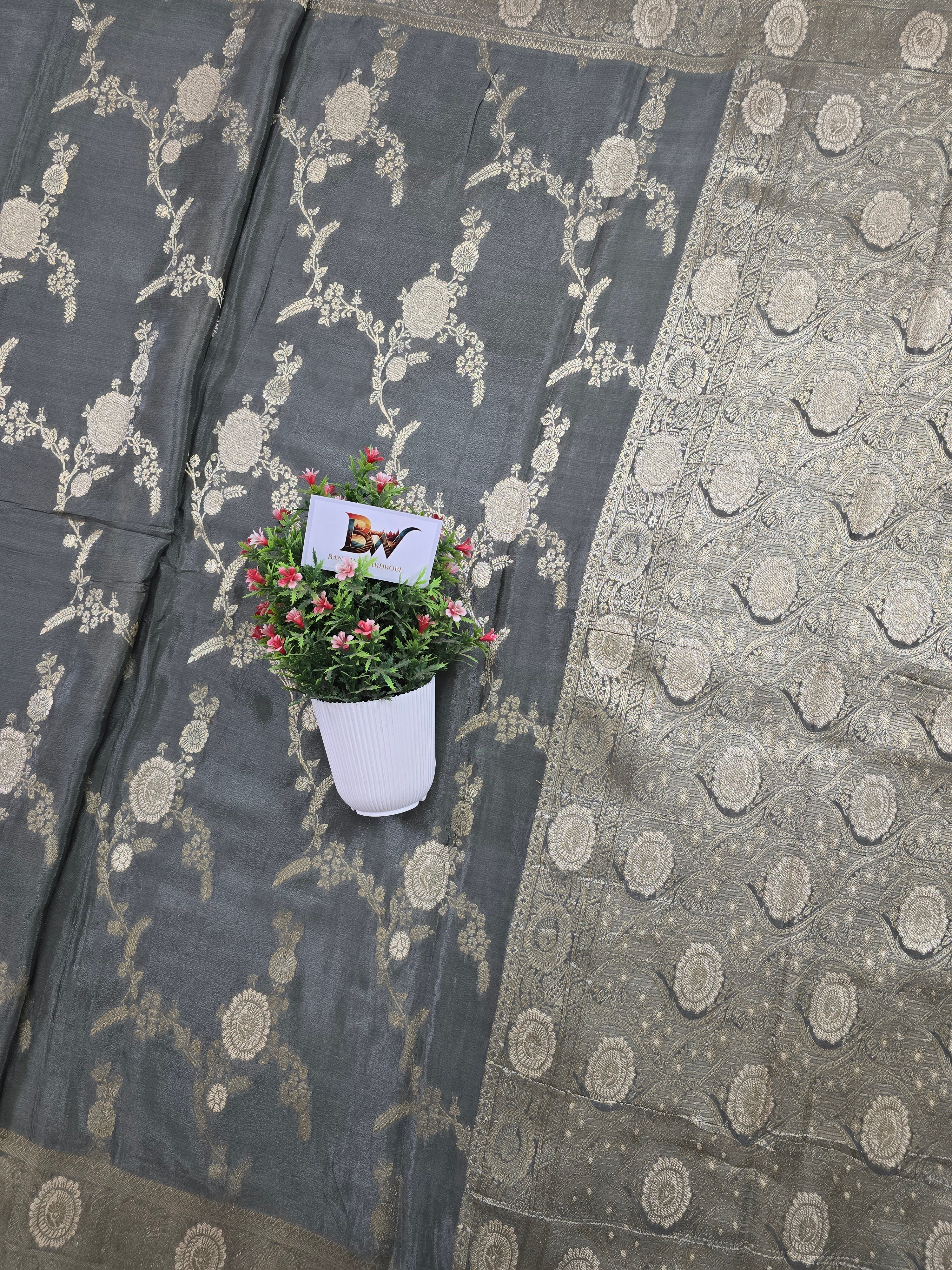 Crush Crepe Banarasi Saree – Grey with All Over Boota Jaal