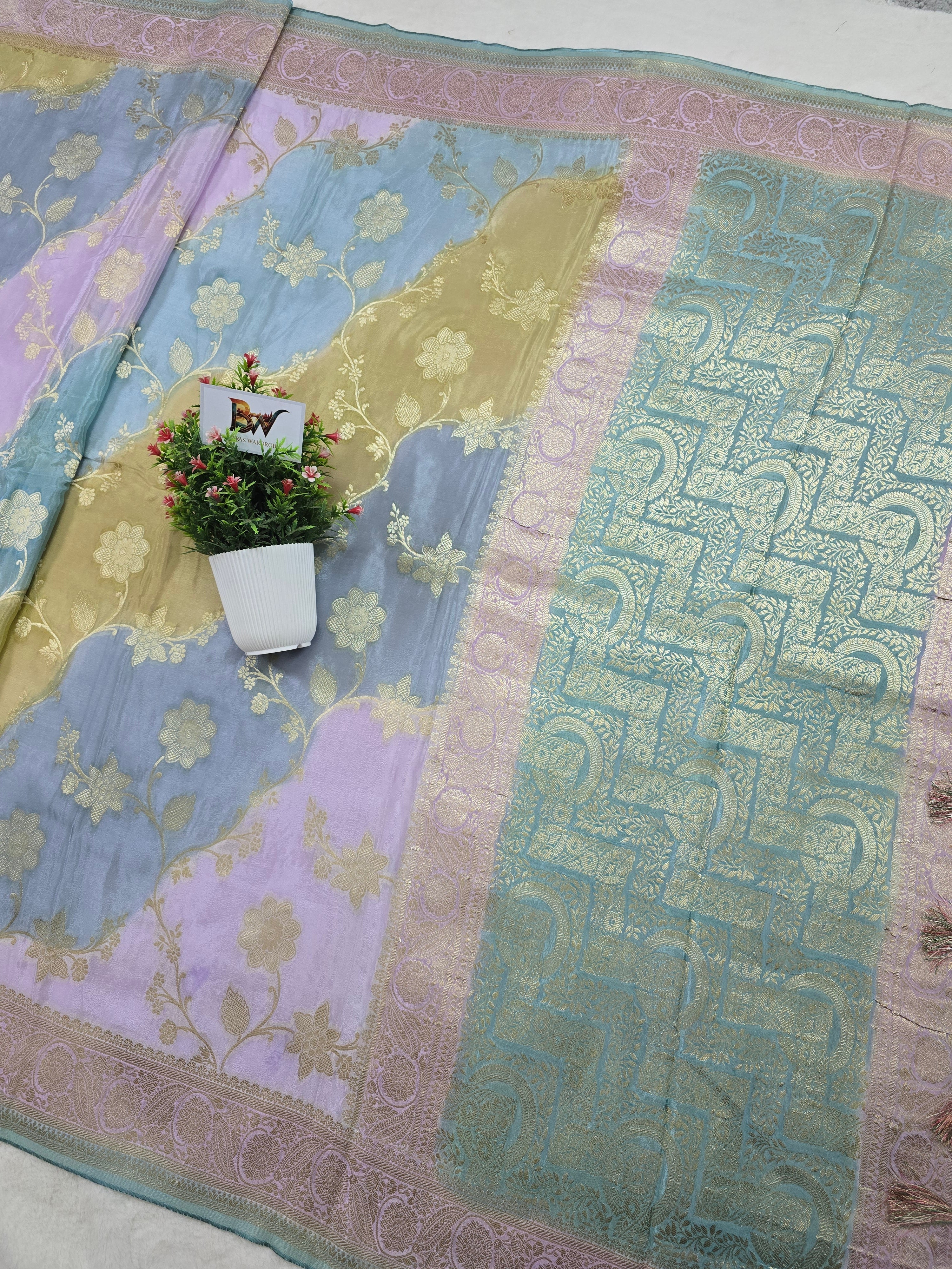 Crush Crepe Light MultiColor Rangkaat Jaal Banarasi Saree