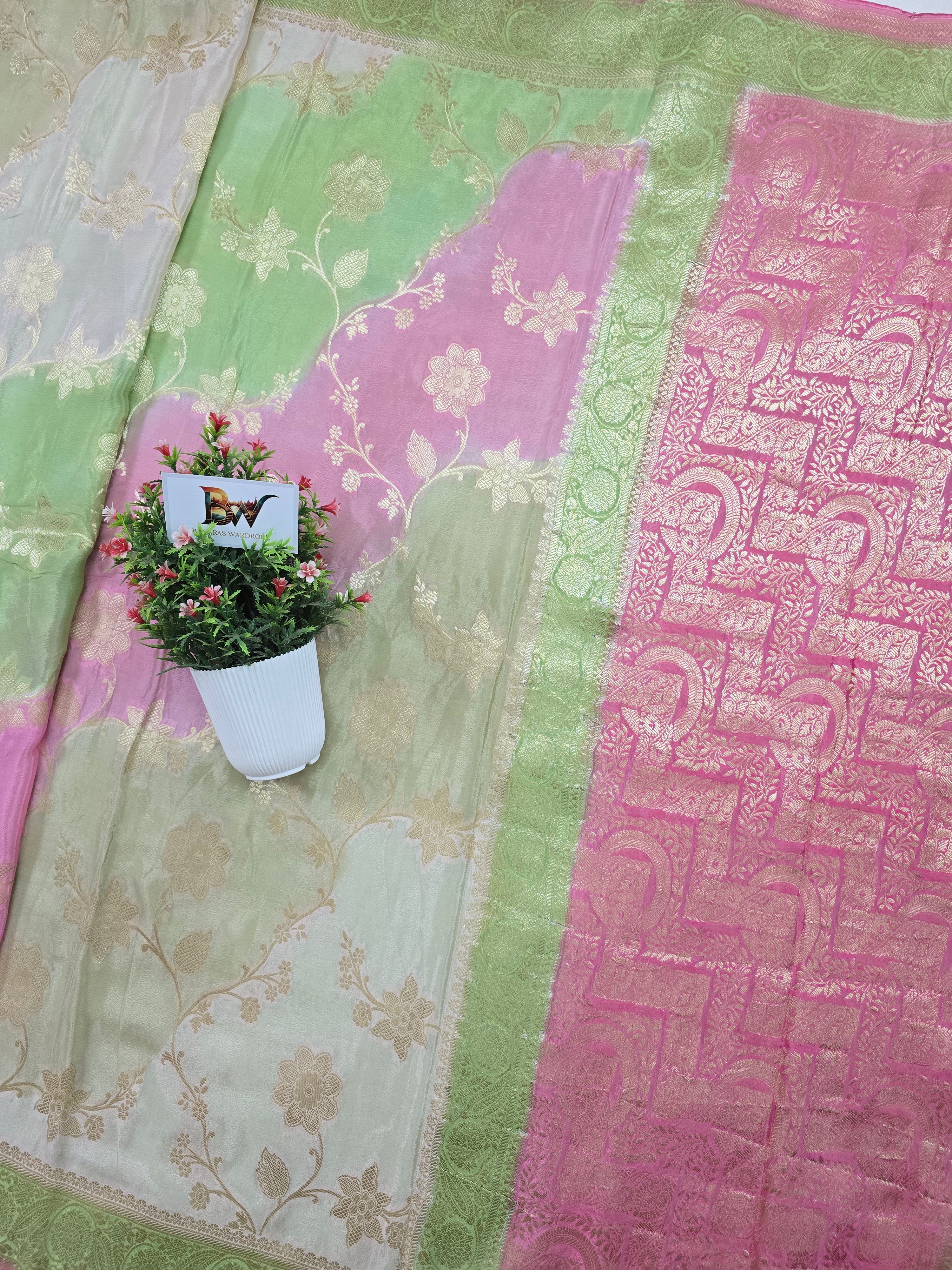 Crush Crepe Light MultiColor Rangkaat Jaal Banarasi Saree