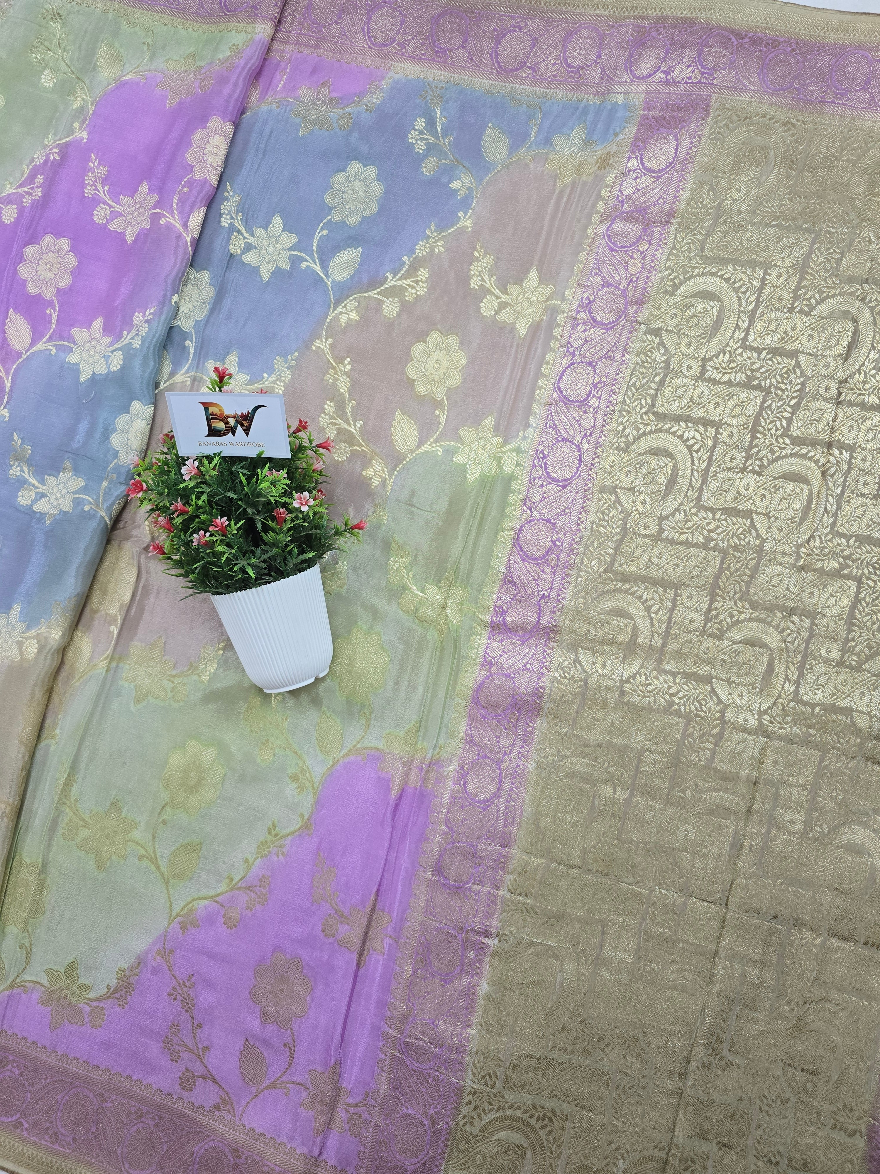 Crush Crepe Light MultiColor Rangkaat Jaal Banarasi Saree