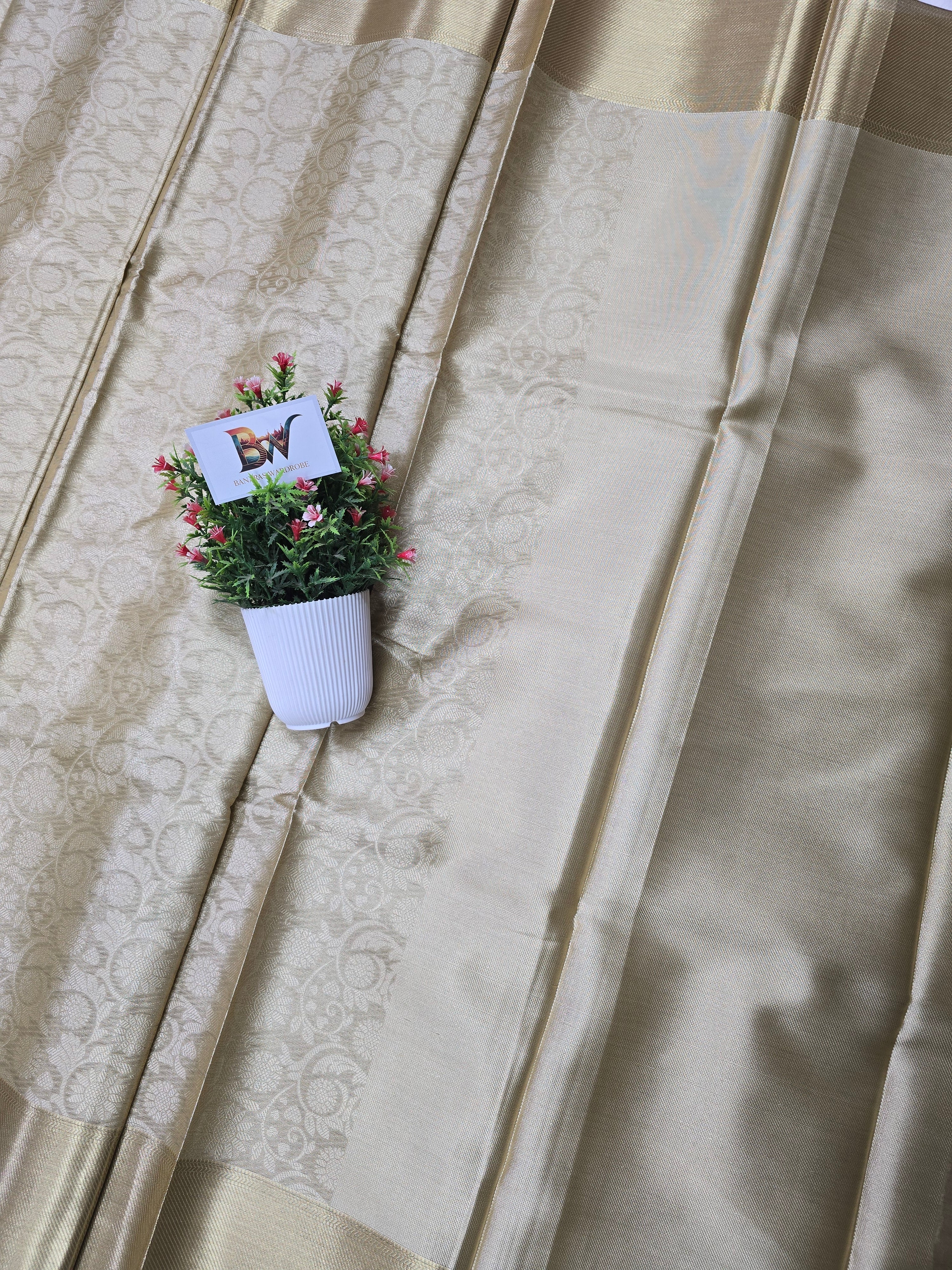 Banarasi Brocade Silk Saree with Floral Jaal Weaving