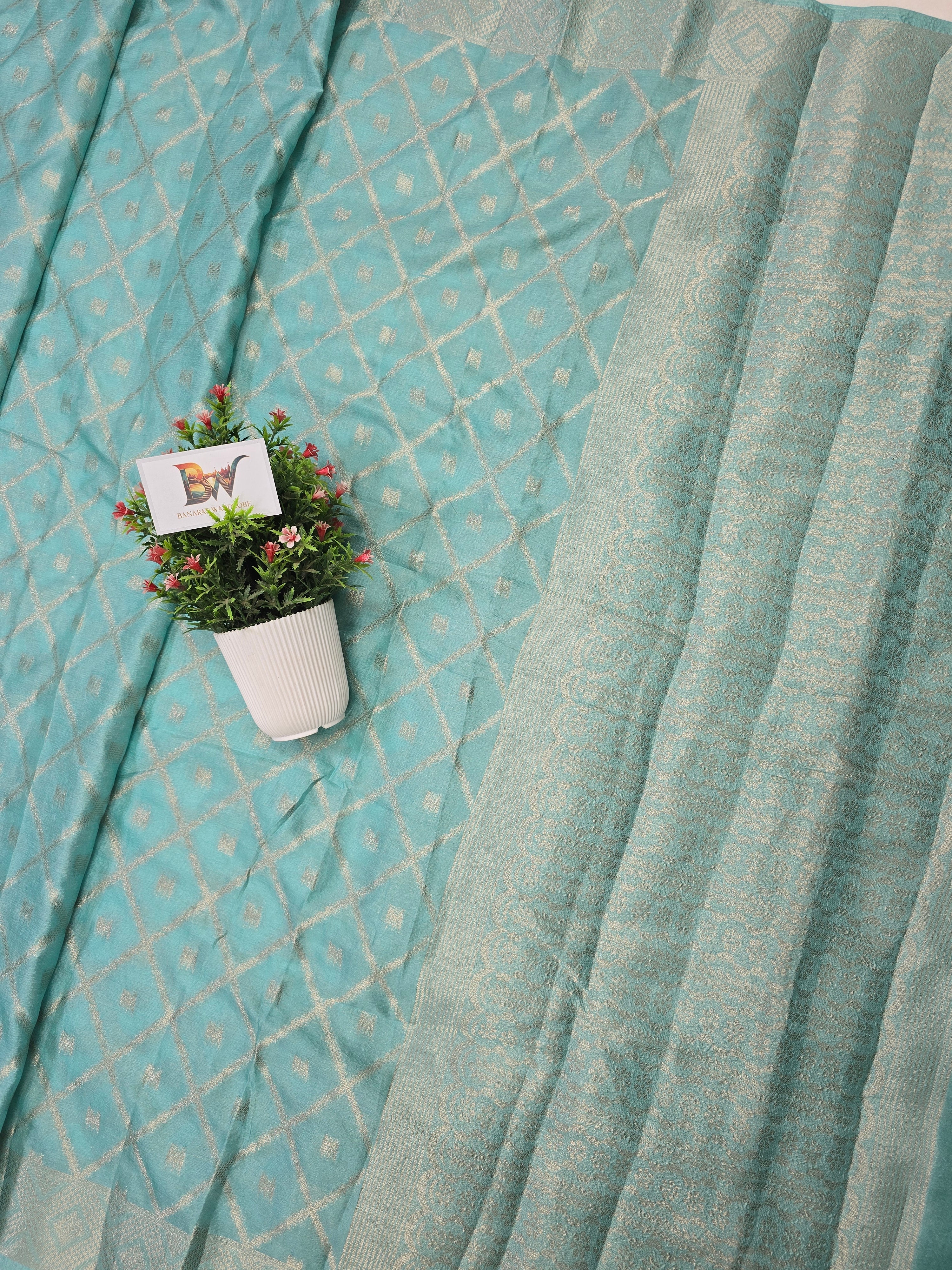 Banarasi Vaani Silk Saree with Geometric Zari Weaving