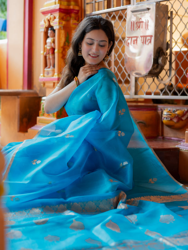 Pure Handloom Kora Silk Kadhua Banarasi Saree with Sona Roopa Bootis