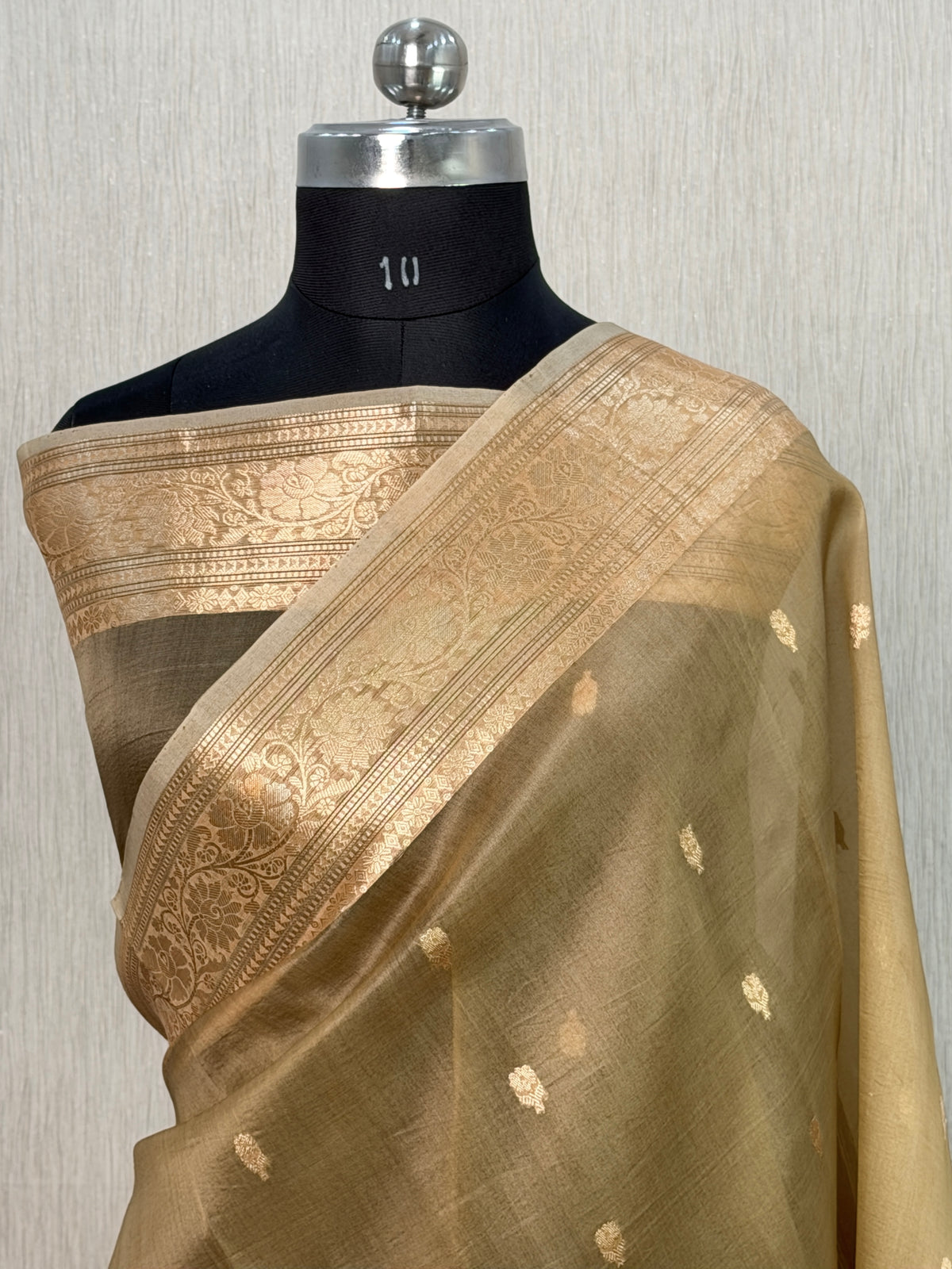 Pure Handloom Kora Silk Kadhua Banarasi Saree