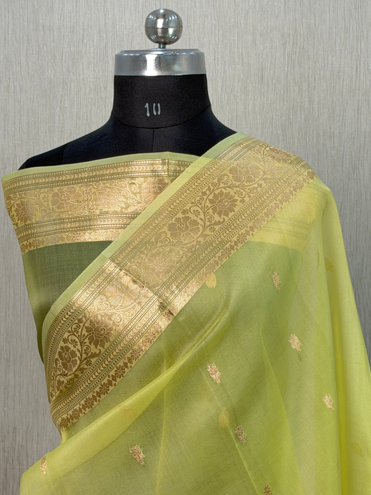 Pure Handloom Kora Silk Kadhua Banarasi Saree