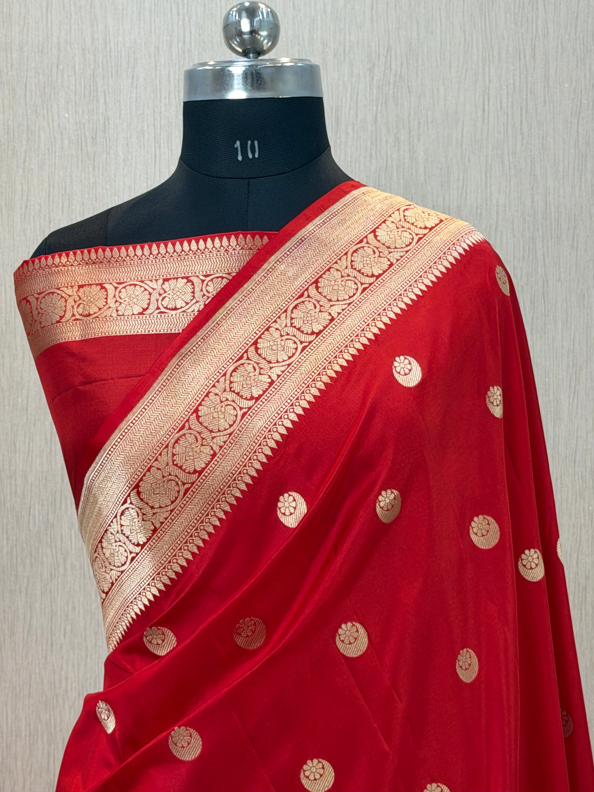 Sonakshi Sinha Red Pure Handloom Katan Silk Chand Tara Banarasi Saree